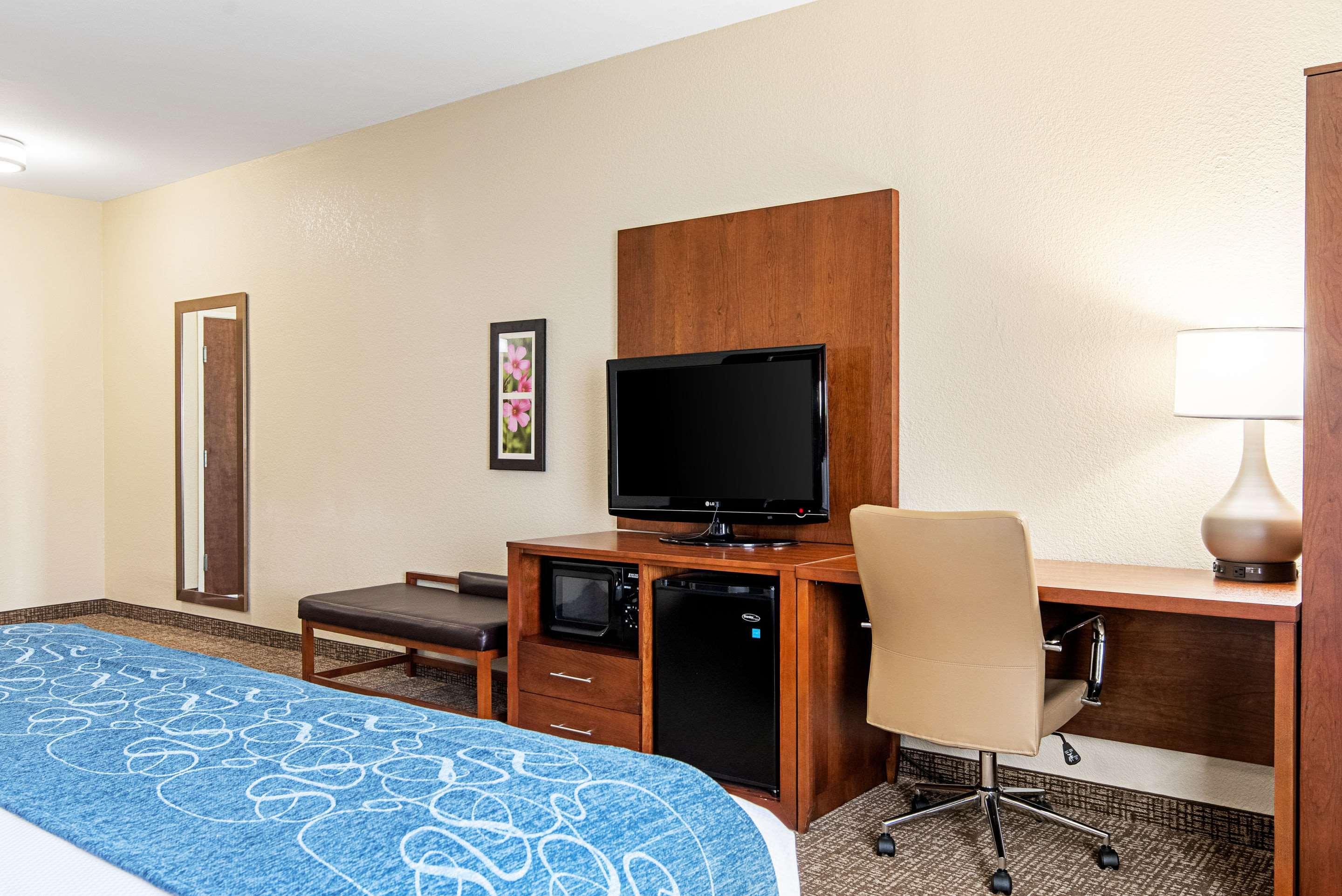 Comfort Inn & Suites Pine Bluff Ngoại thất bức ảnh