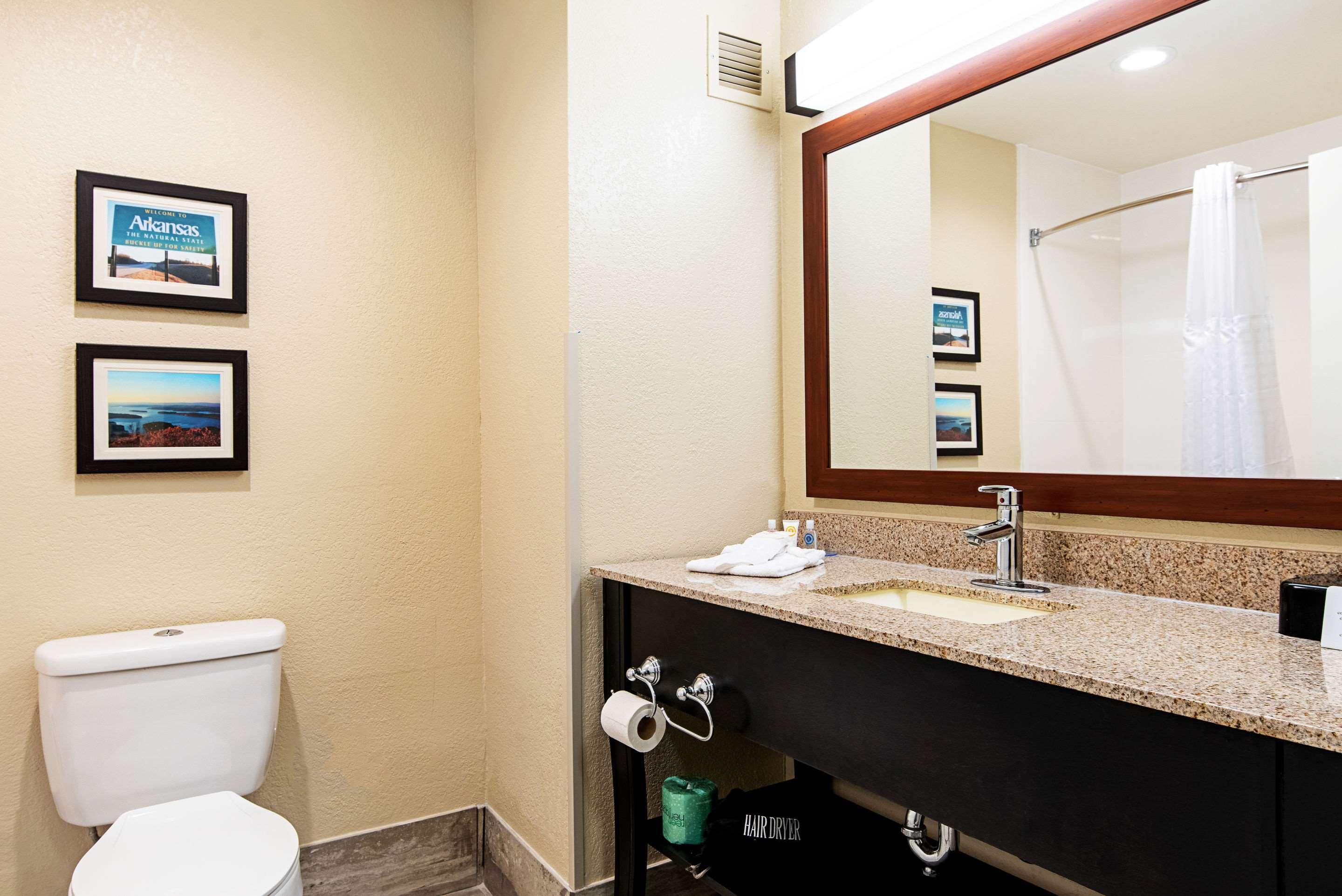 Comfort Inn & Suites Pine Bluff Ngoại thất bức ảnh