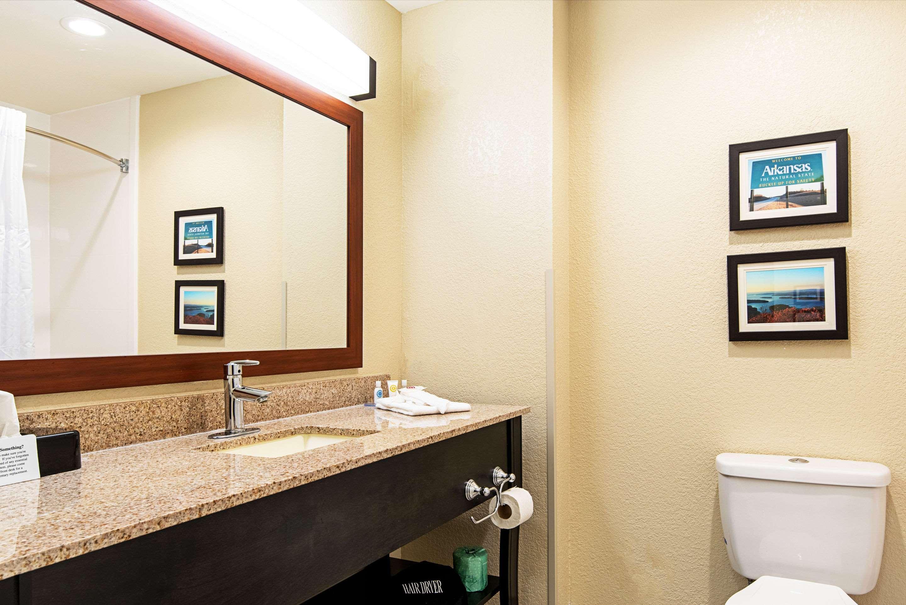 Comfort Inn & Suites Pine Bluff Ngoại thất bức ảnh