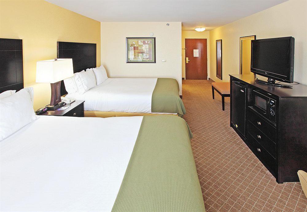 Comfort Inn & Suites Pine Bluff Phòng bức ảnh