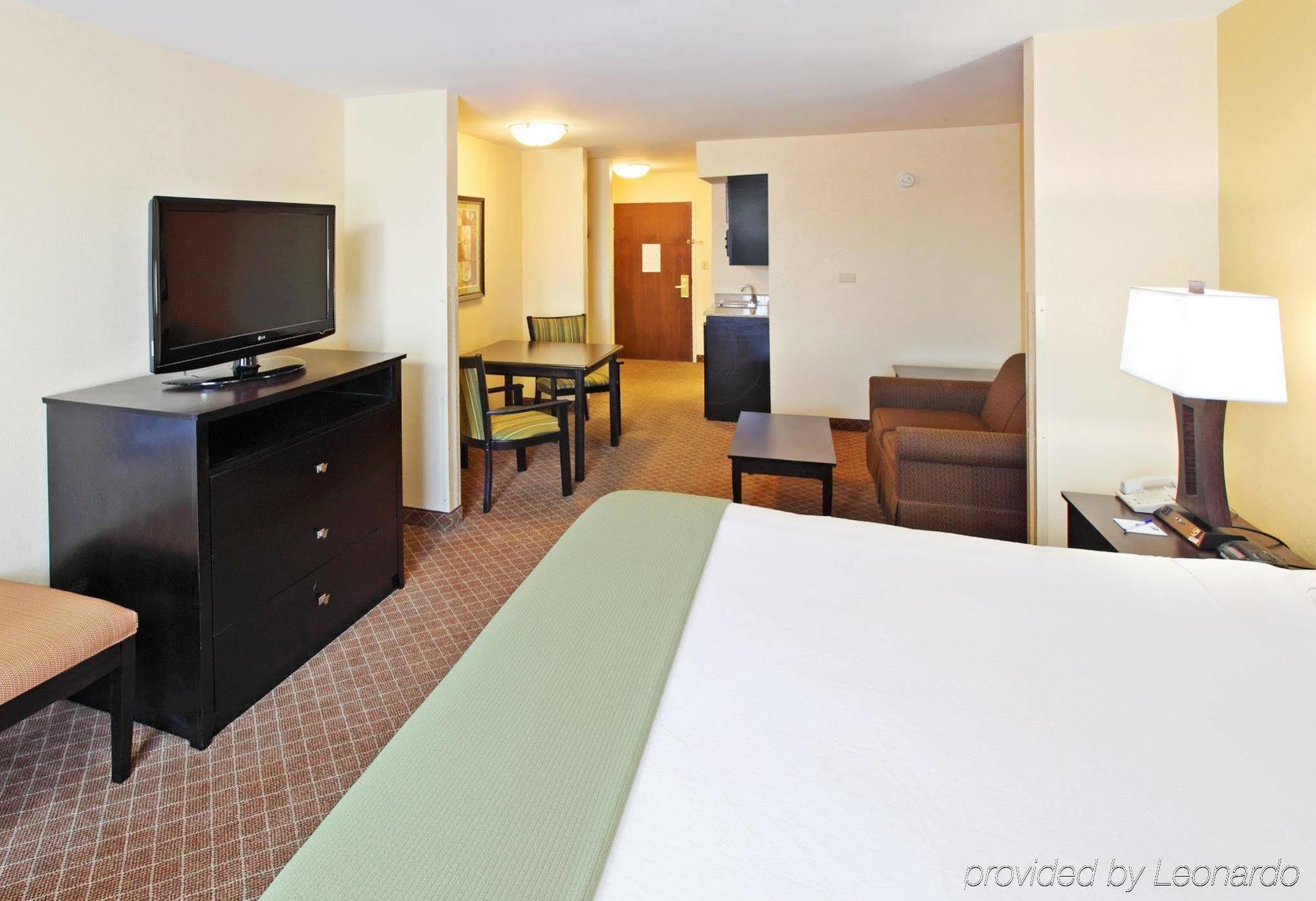 Comfort Inn & Suites Pine Bluff Ngoại thất bức ảnh